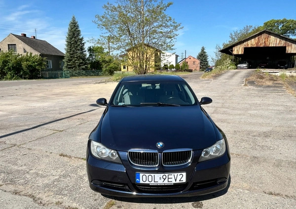 BMW Seria 3 cena 17500 przebieg: 291300, rok produkcji 2005 z Świętochłowice małe 56